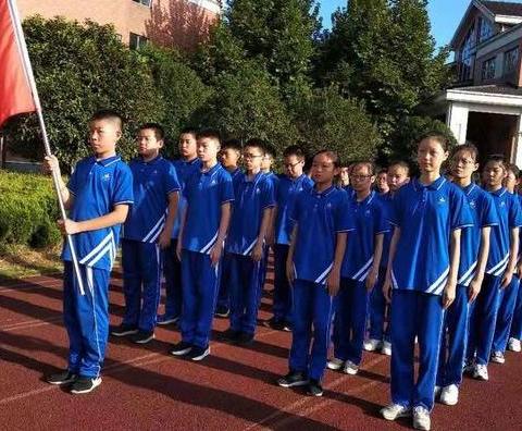 城中七(3)班军训的风采:我们都是勇敢的小战士！ - 美篇