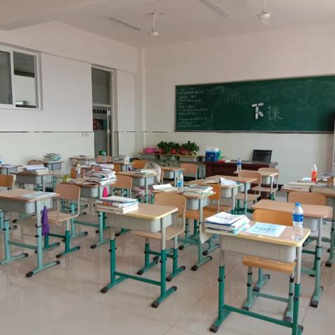 中小学全面开学，老师说出大实话：成绩下降这口大锅，网课背不起！