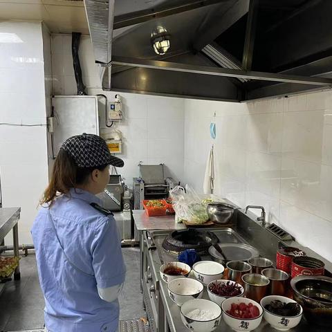 张家村街办综合治理及网格化中心治污减霾巡查工作动态