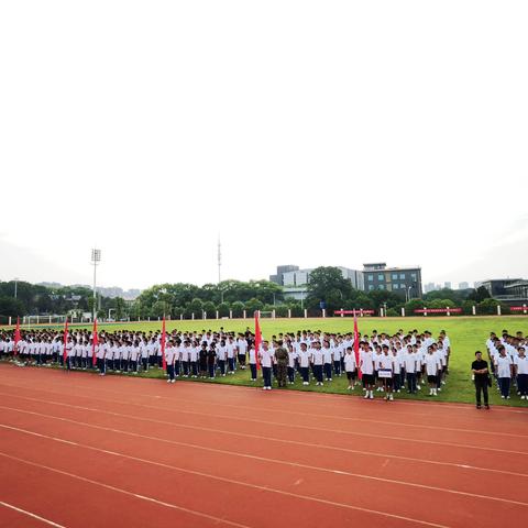 K2308：坚韧不拔，迎接挑战——从军训中汲取力量！~Day4