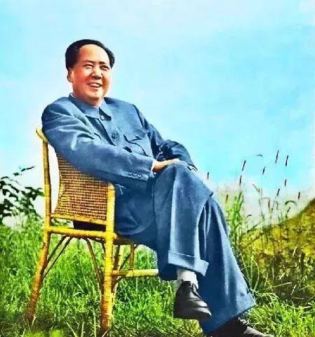 今天，毛主席诞辰128周年，一首《想念毛主席》缅怀一代伟人！