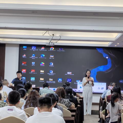迈向卓越，我们在成长