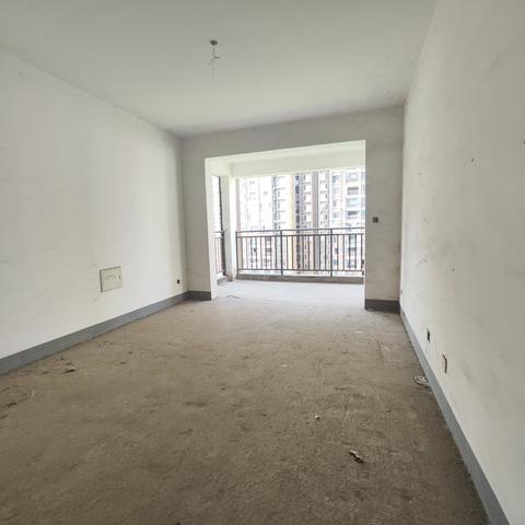 ⭐️65.8w万霖钱丰115平，清水老证，中间好楼层，入户带玄关，客厅大阳台 v6472