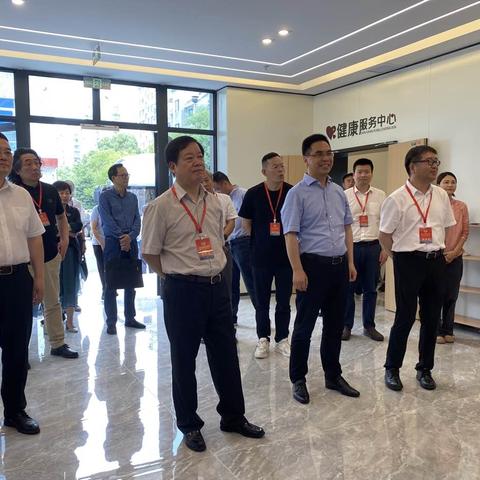 在甬省政协委员视察宁海县塔山未来社区建设工作