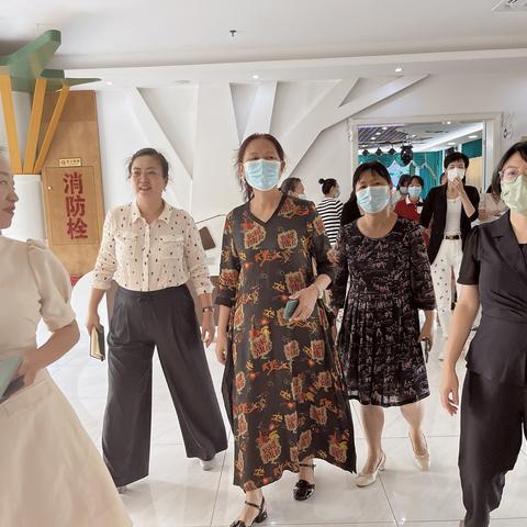 海口市龙华区“银发工作室”幼儿园专家入园指导活动