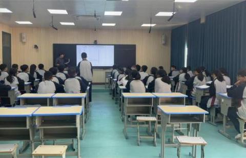 青蓝接力传匠心，以心携新灼芳华——记县高中地理区域教研项目升级活动