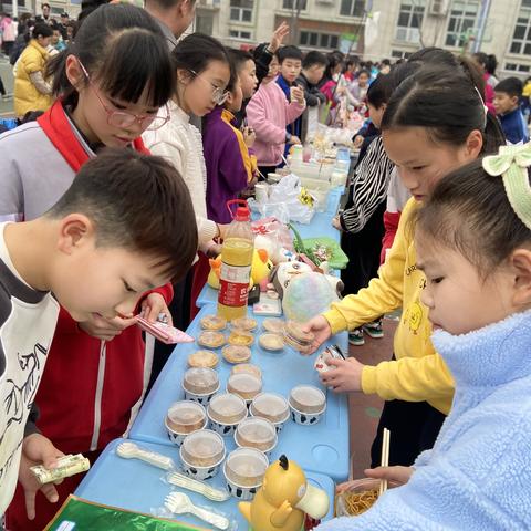 “学习雷锋精神，争做新时代好少年”—94班义卖献爱心活动