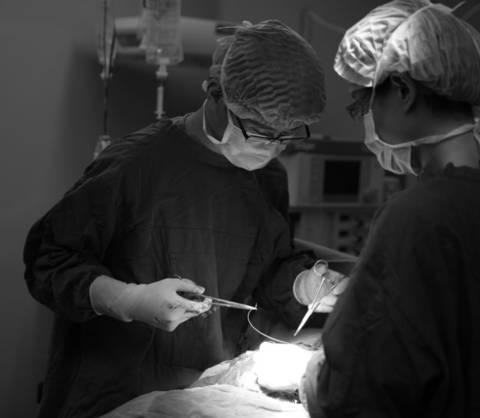 走进“生命之门”丨手术室里的工匠情怀