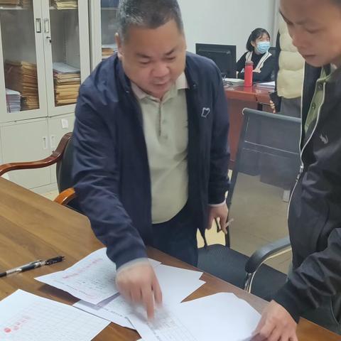 防寒送温暖，慰问暖人心