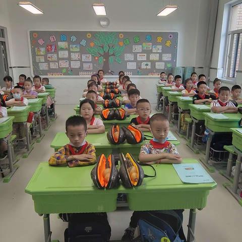 葫芦丝吹响幸福课堂—静宁路教育集团创成分校特色课程侧记（副本）