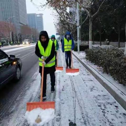 【经发集团】迎雪而上，逆风而行——经发集团全力以赴确保经开区400多万平米雪停路净