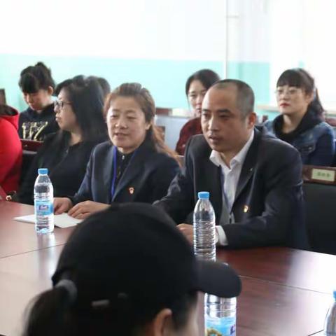 大跃进小学“家长开放日”活动简讯