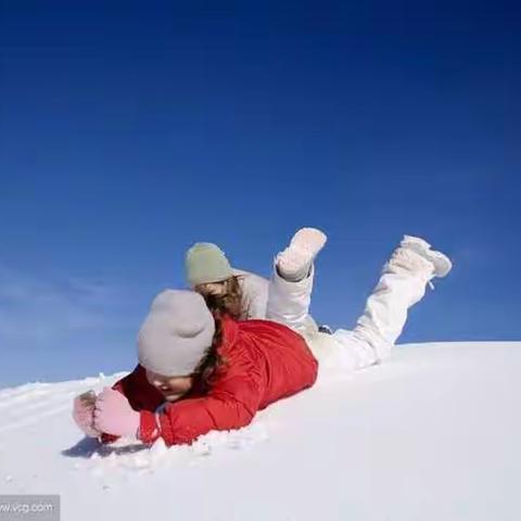 大雪来啦，各位家长出行接送孩子需注意安全