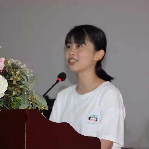 明溪县职业中学召开2018届优秀毕业生经验交流会