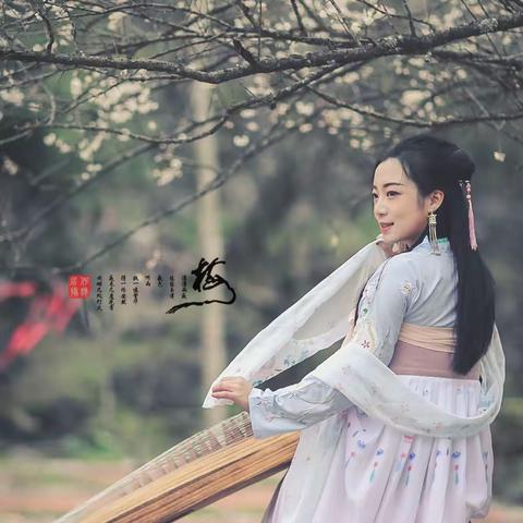 梅花园里的女子