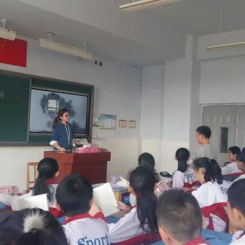 五年级 语文组 生本课堂如火如荼的展开了！