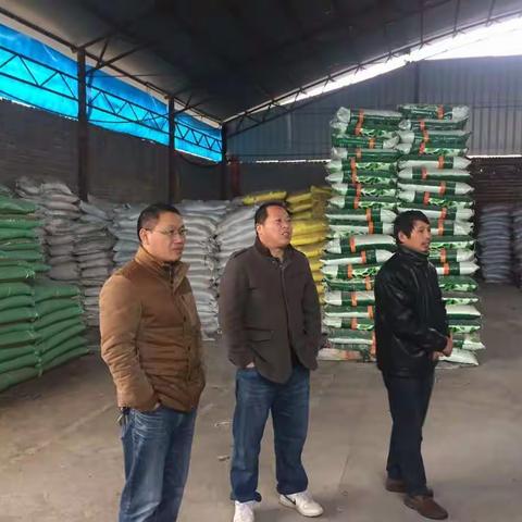 县供销社检查极端天气防范应对工作