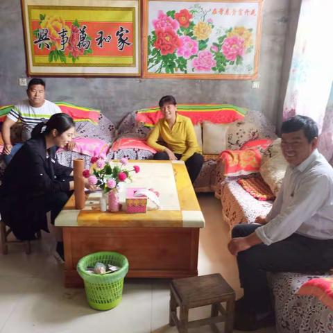 情感是教育的桥梁——卫辉市上乐村镇史村完小五年级家访之58