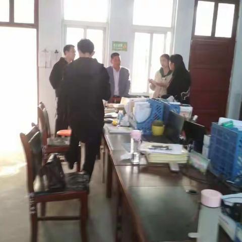 说好普通话，迈进新时代——卫辉市教育局语委办莅临史村完全小学指导检查