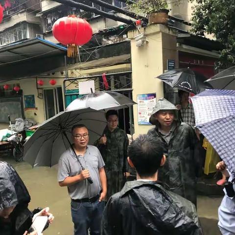 【党建引领】银沙路社区7.11大雨纪实——风雨之中显真情