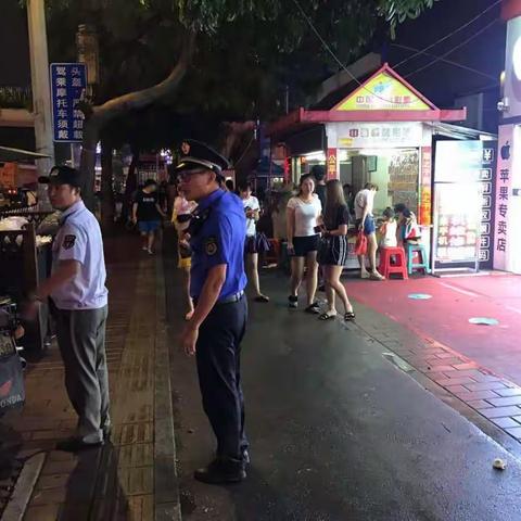 嘉禾街开展夜间全域环境综合整治