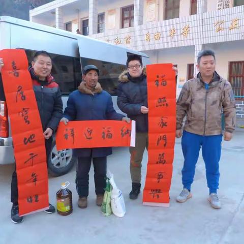 区民政局组织爱心人士开展春节前慰问活动