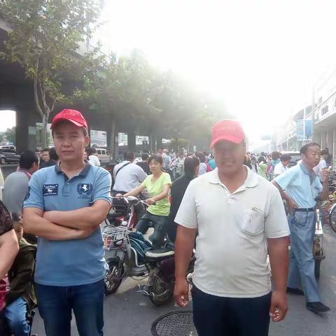 孩子们请放心的走，这里有我们来守候