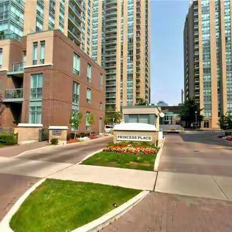 Yonge/Finch 1房高级公寓，叫价45万9
