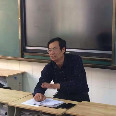 学文件精神   塑教育清风