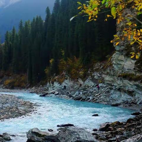 （十一）乌孙古道话沧桑，天湖美景述柔情。