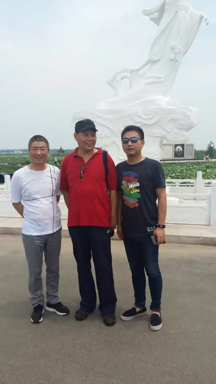 陈惟扬将军到江苏看望老山战友