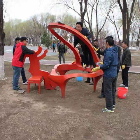 市城管局系统开展“清洁月”纪实