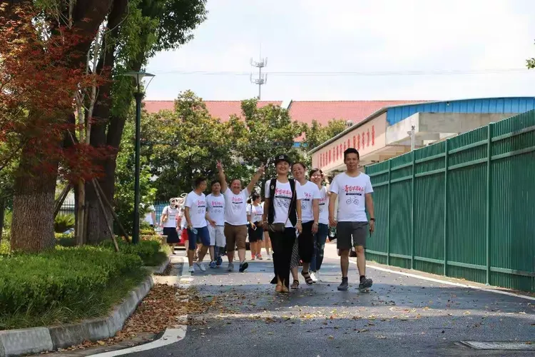 —常熟市练塘中学97届初三