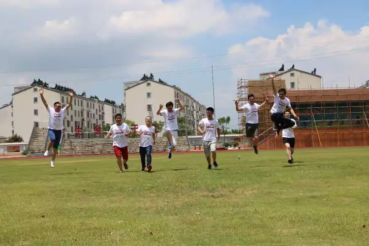 —常熟市练塘中学97届初三