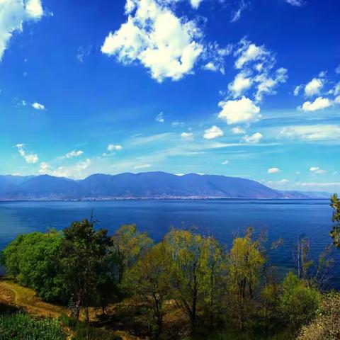 观苍山云 赏洱海月——之一