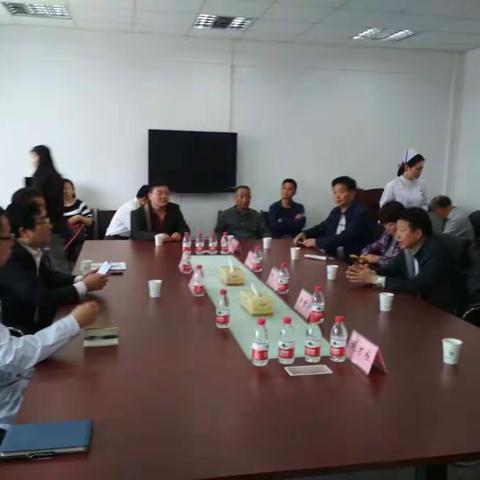 罗山三院前往省直二院参观学习