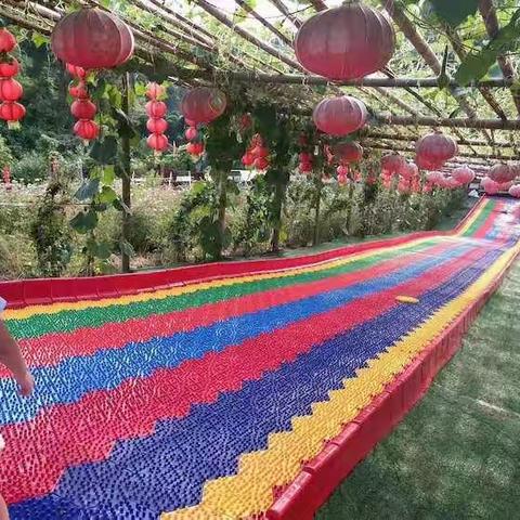 鹤城区幼儿园（果五班）亲子活动邀请函