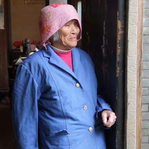 姑姑石征如永垂不朽