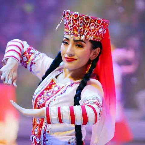 <<丝路秀>>新疆风情大型歌舞演艺