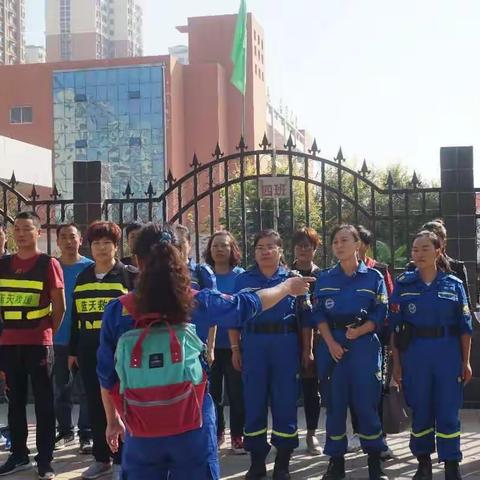 保定蓝天救援队来蠡县特殊教育学校进行安全教育纪实