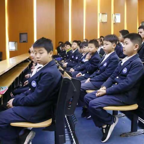 桃源居中澳实验学校海外部小学集会暨学业表彰大会