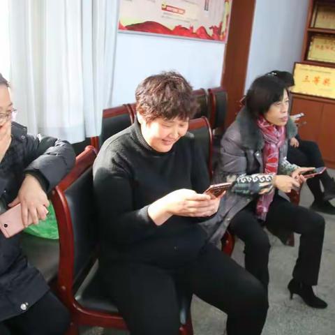 情满冬至，包饺子——市二小工会活动