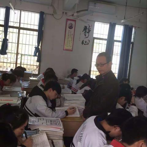 常宁市教育局对我校高三年级进行教学视导