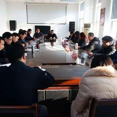 区城管局召开环卫工人用工关系、法律关系性质专题座谈会