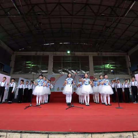 小沥小学2018年读书节之中华经典诵读比赛
