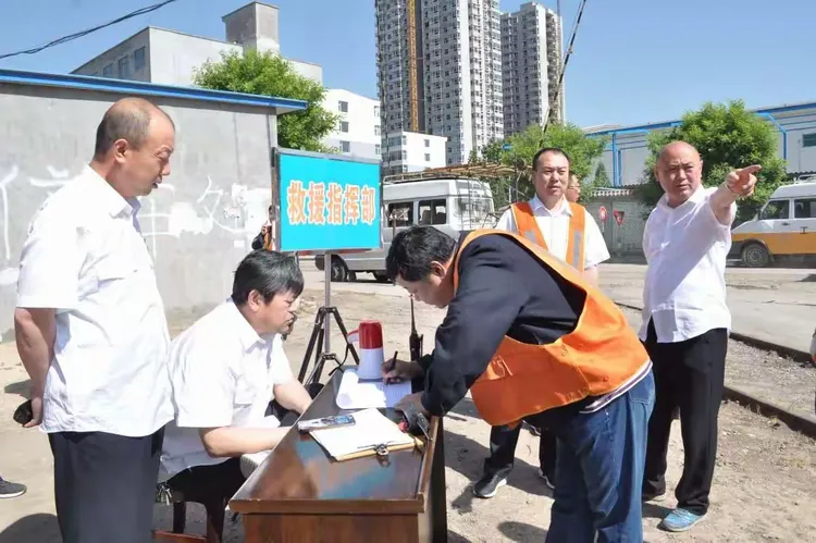 原平车务段原平站区开展防洪应急演练