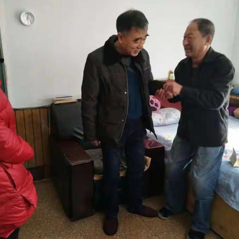 走访慰问困难群众 真情关怀暖人心