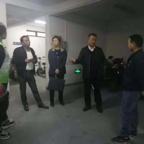 桃浦镇领导顾惠明、侯承红莅临华公馆视察