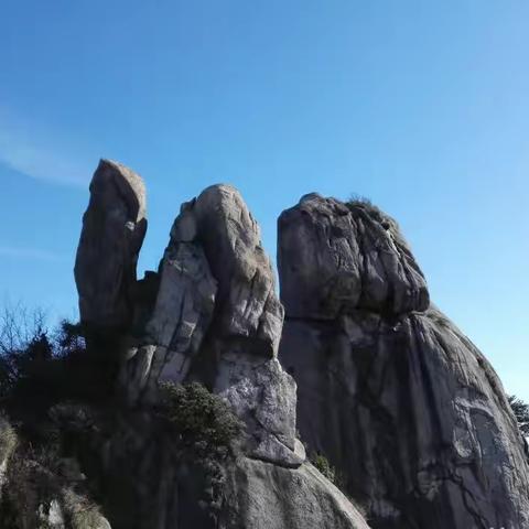 穿越天柱峰-骆驼峰-小长城-天香岭（环线约13公里）