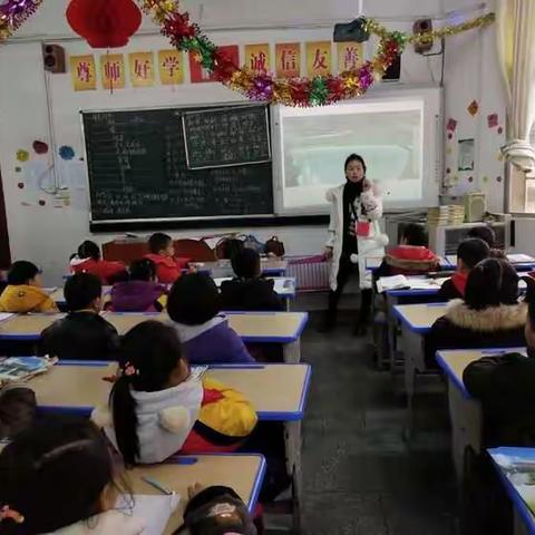 家校互联，架起学校与家长沟通的桥梁。——恩江小学开展家长进课堂